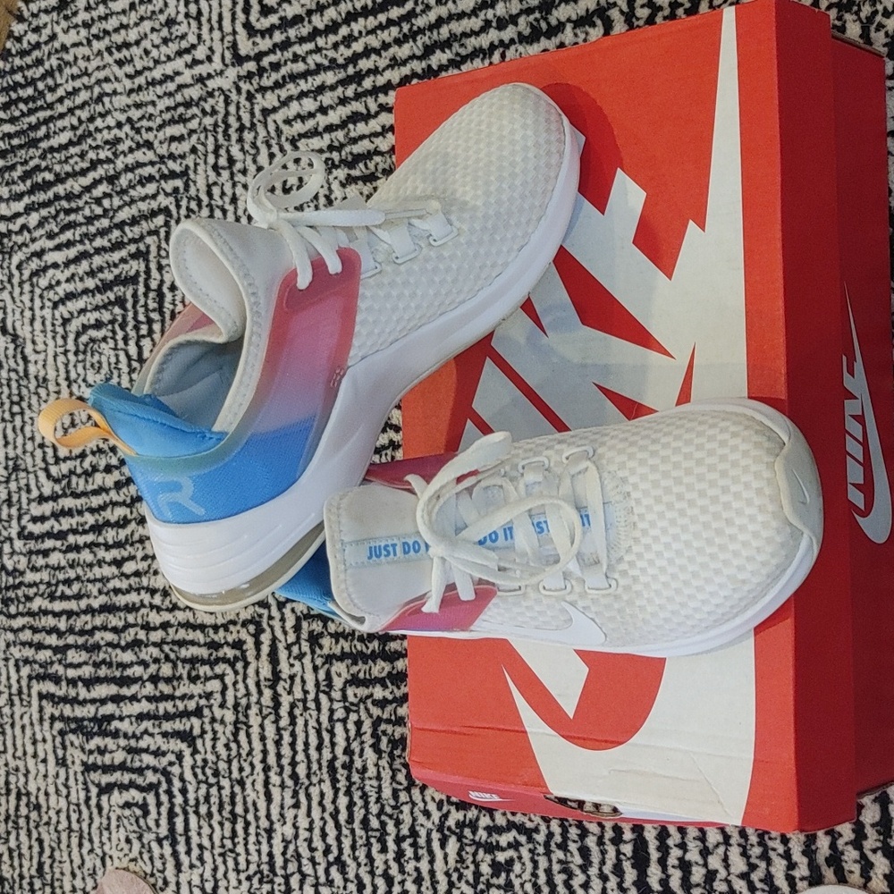 Nike Air Max Bella TR 2 In White/White/Blue Fury/Laser Fuschia, Size 6.5